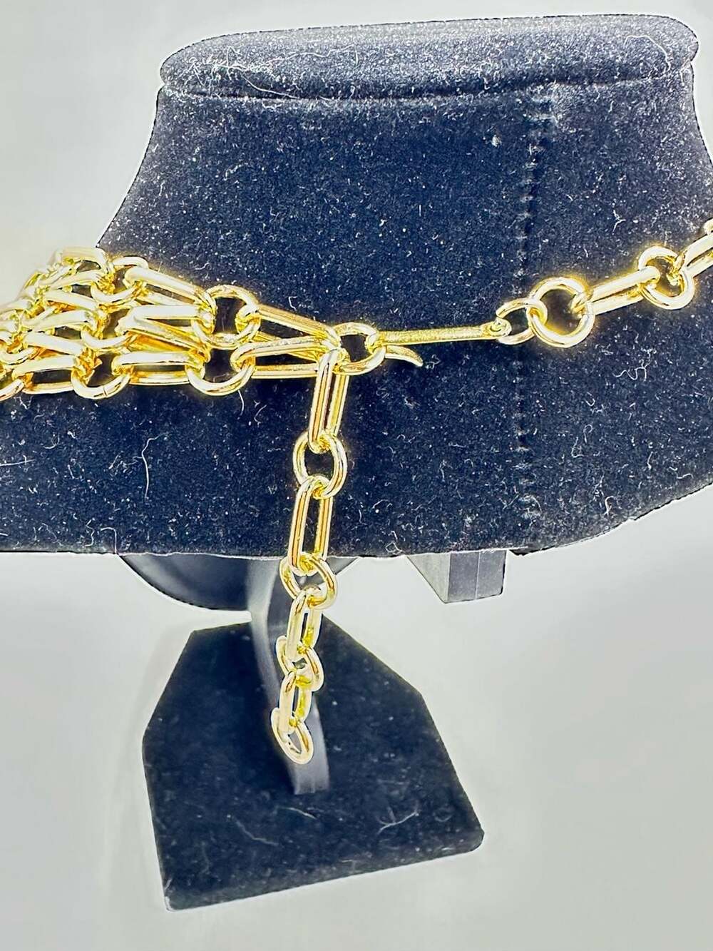 Vintage 1950s Gold Tone Chain Maille Statement Bib Necklace - Picture 4 of 5